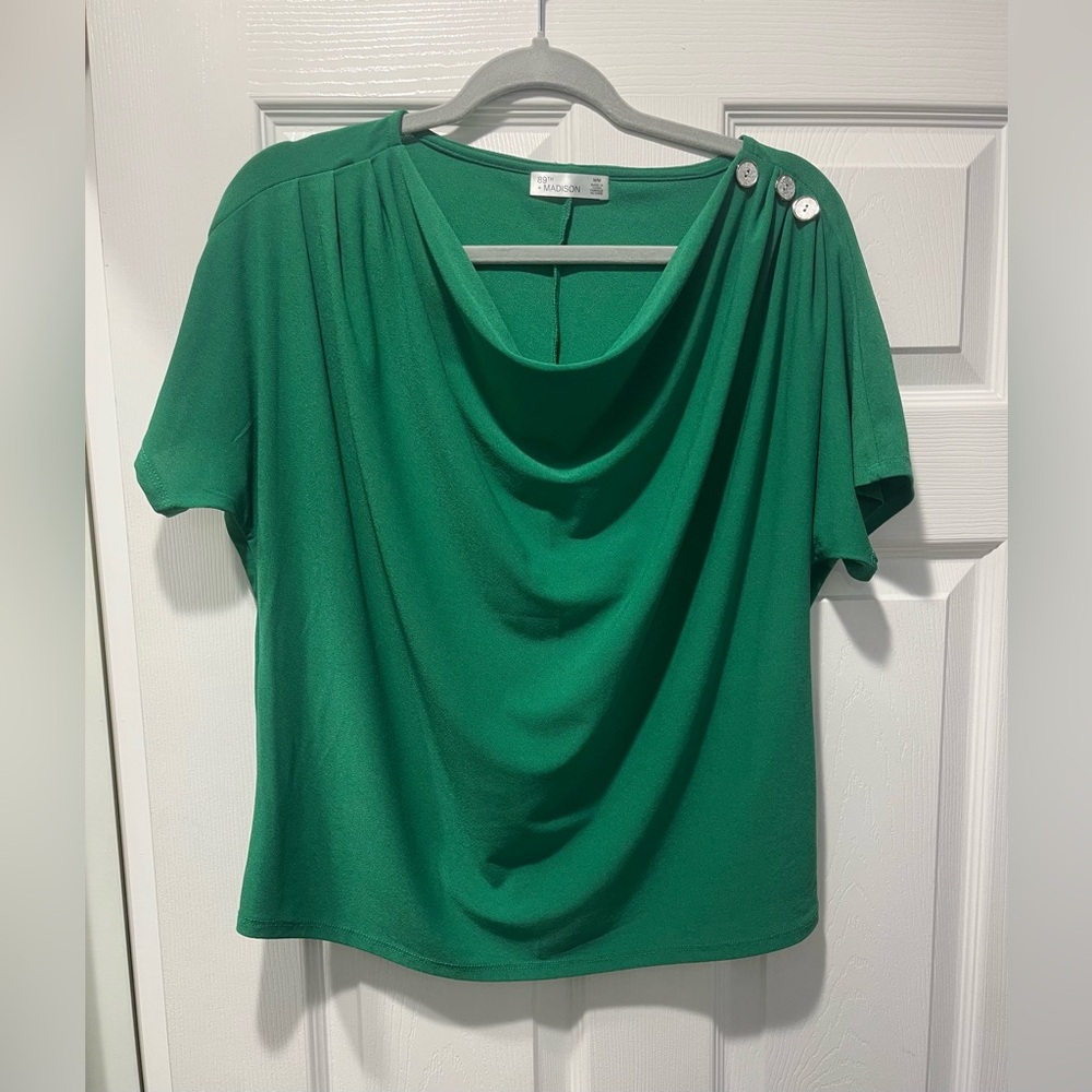 Green Women's Short Sleeve Cowl Neck Blouse Top with Button Detail Medium